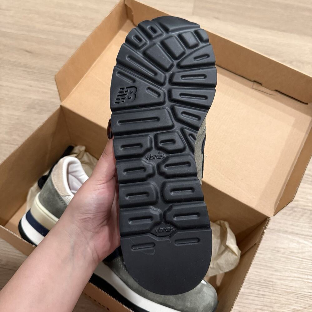 New Balance 991 MiUK JJJJound Grey Olive Size W991JJA Women's Size 7 - Picture 6 of 8